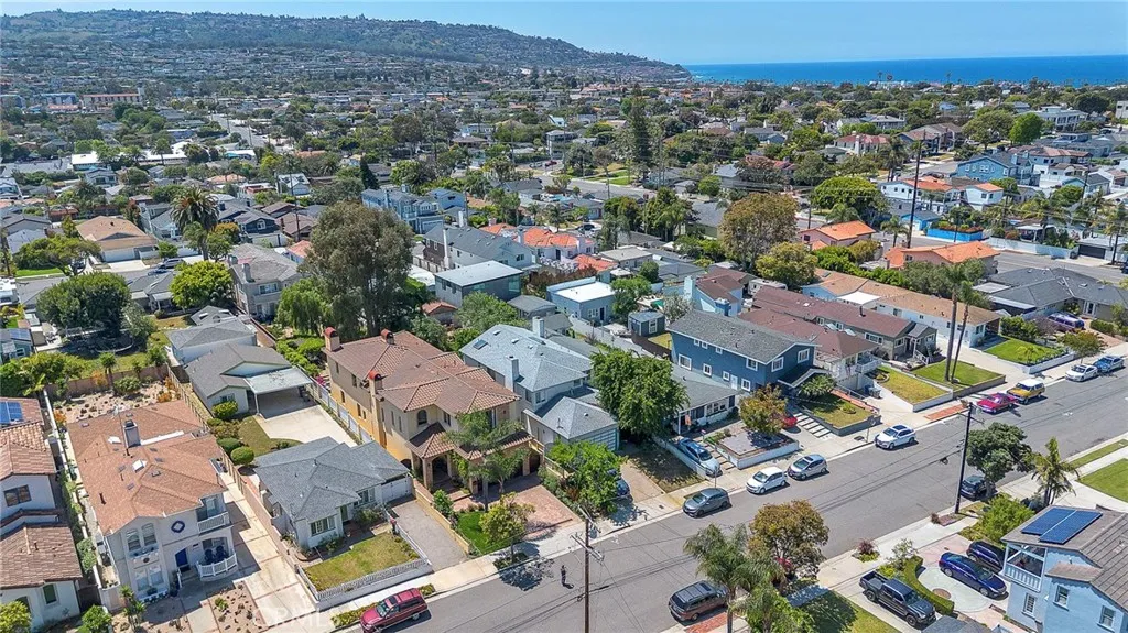 1036 Avenue C, Redondo Beach, CA 90277