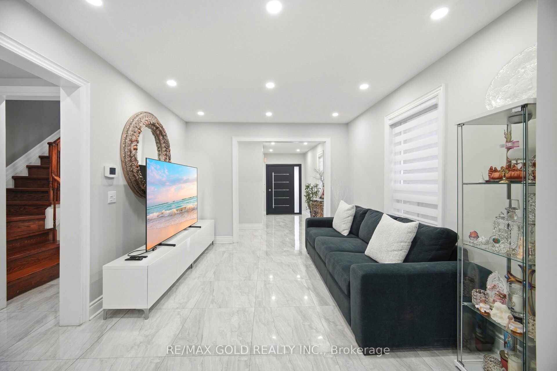 16 Flower Trail, Brampton, ON, L6P 1P1 photo 3