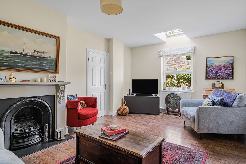 Additional image 10 of 4 bed detached house for saleCollege Rise, Maidenhead SL6