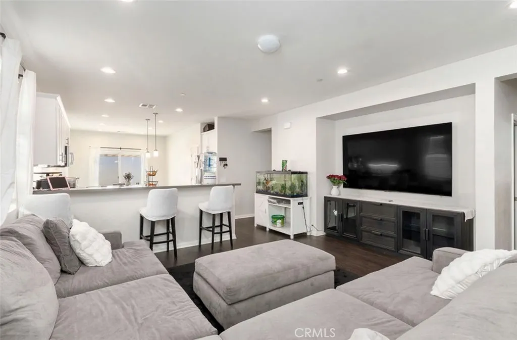 Additional image 38 of 455 E Orchard St, Rialto, CA 92376