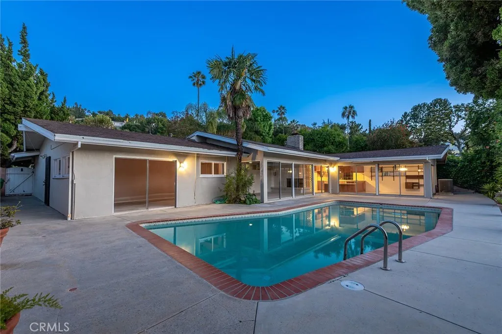 15407 Stonewood Terrace, Sherman Oaks, CA 91403 photo 4