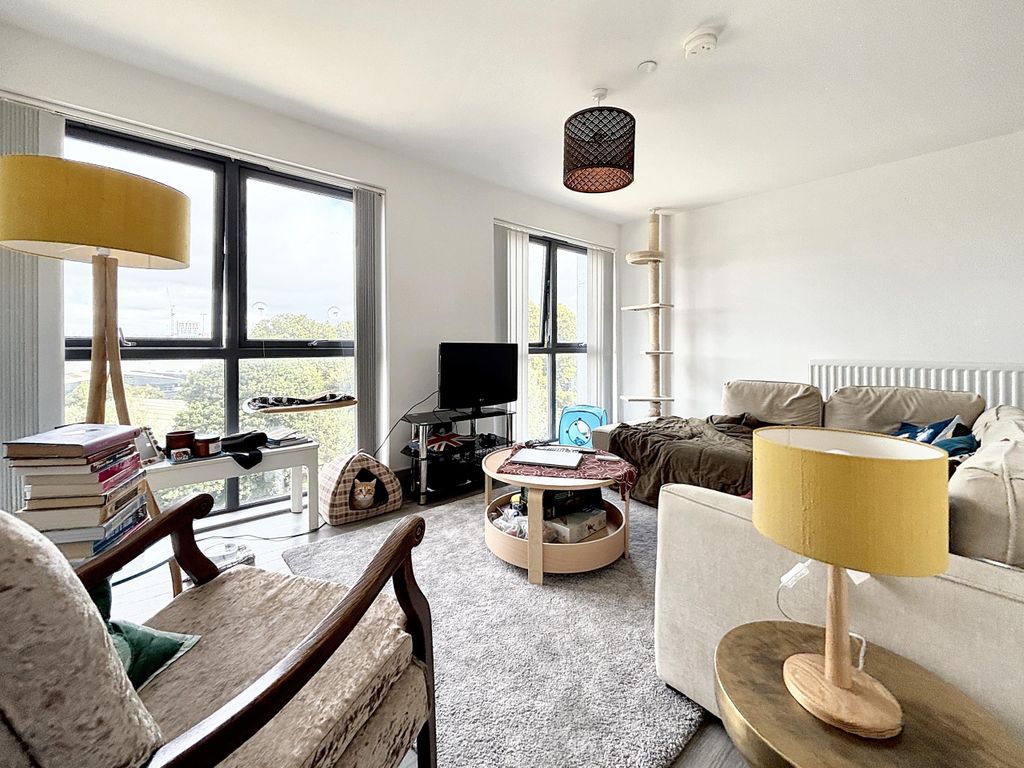 Additional image 4 of 2 bed flat for salePaintworks, Arnos Vale, Bristol BS4