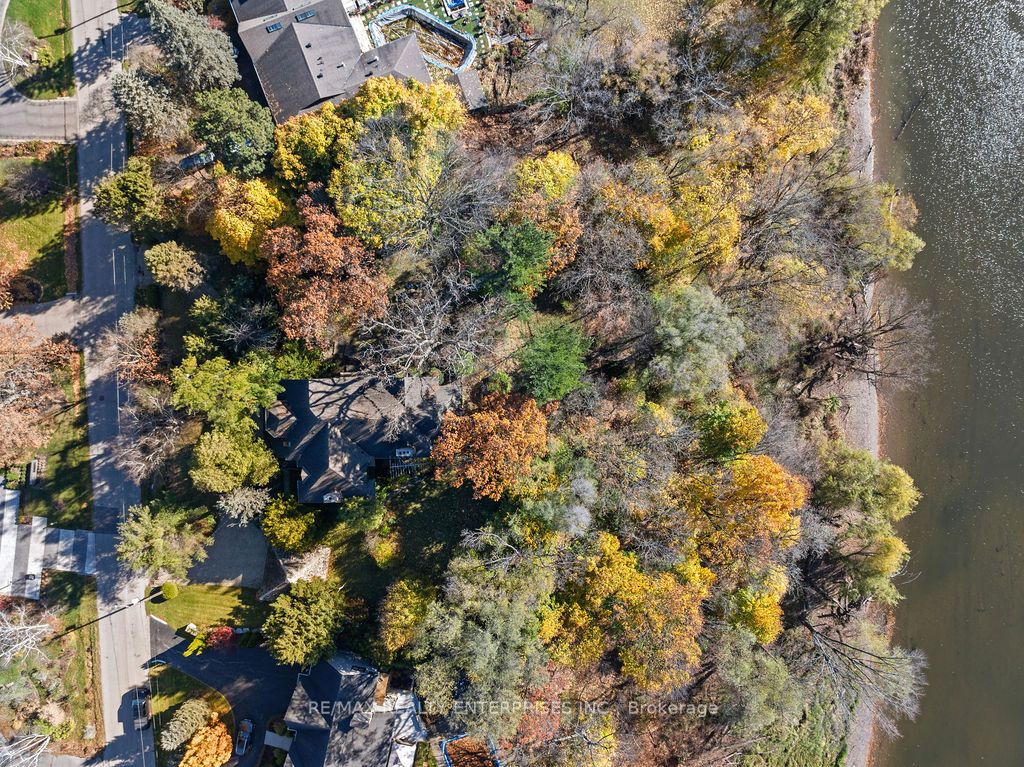 Additional image 3 of 1520 Pinetree Crescent, Mississauga, ON, L5G 2S8