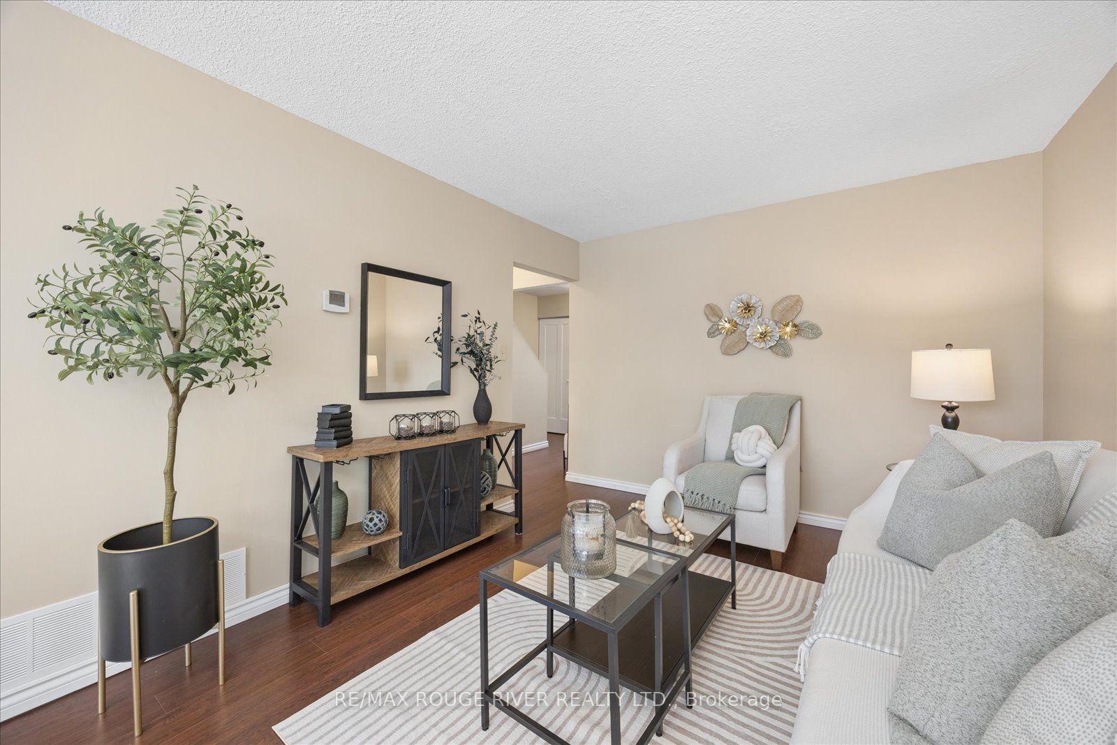 Additional image 4 of 886 Gentry Crescent, Oshawa, ON, L1K 1L8