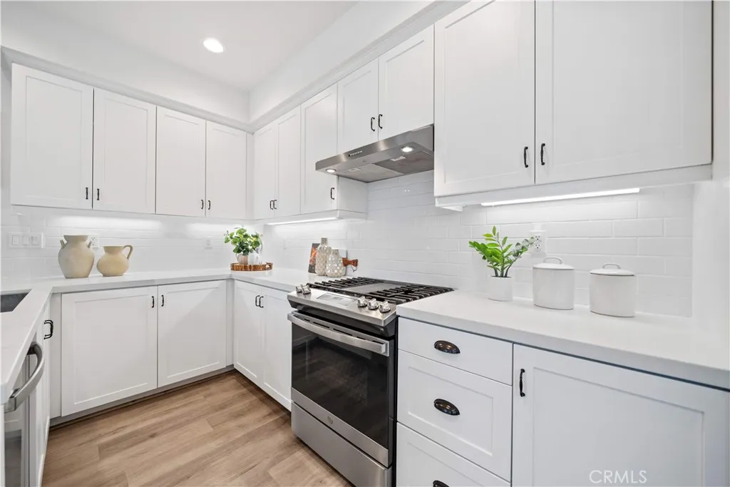Additional image 72 of 116 Tenor, Irvine, CA 92618