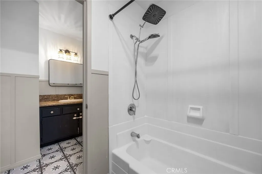 Additional image 62 of 1330 Cabrillo Park Dr Unit F, Santa Ana, CA 92701