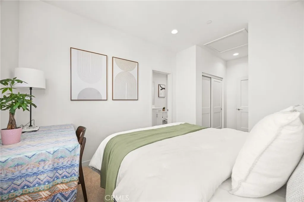 Additional image 18 of 107 Tenor, Irvine, CA 92618