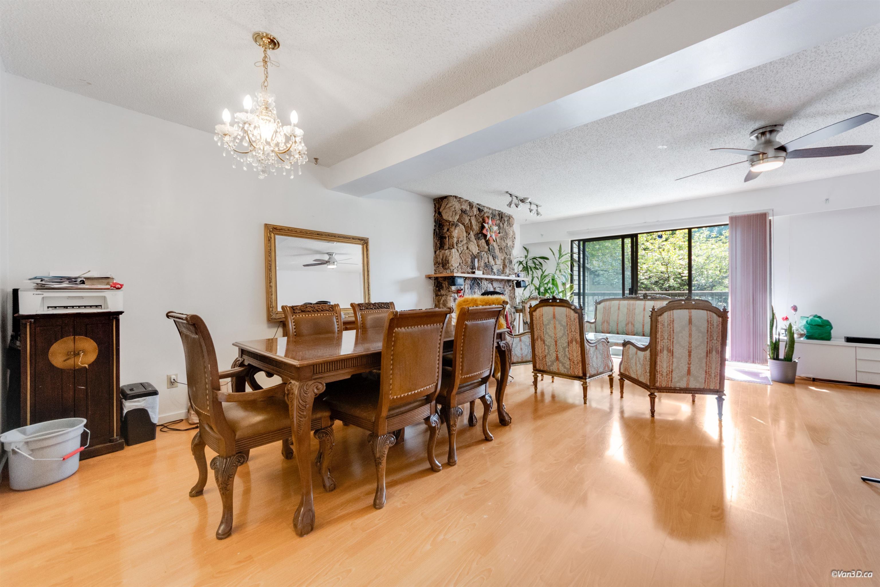 Additional image 6 of 6884 Bromley Court, Burnaby, BC, V5B 4R4
