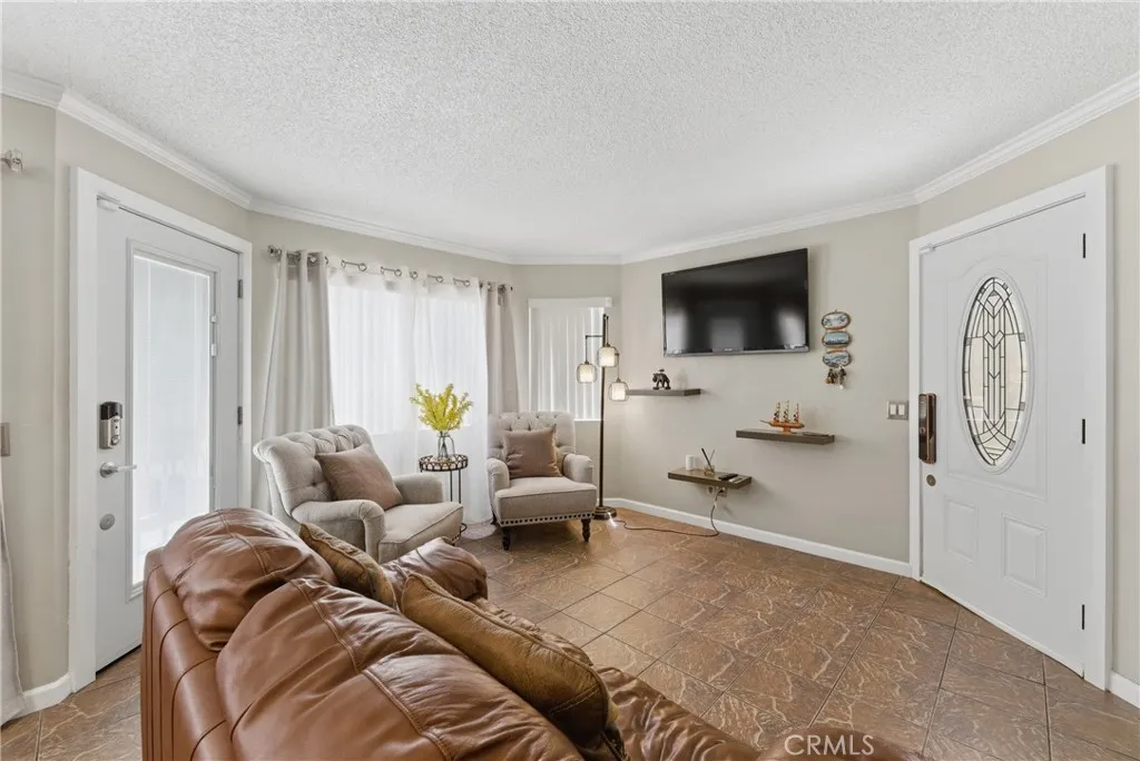 Additional image 11 of 700 W Almond Street, Compton, CA 90220