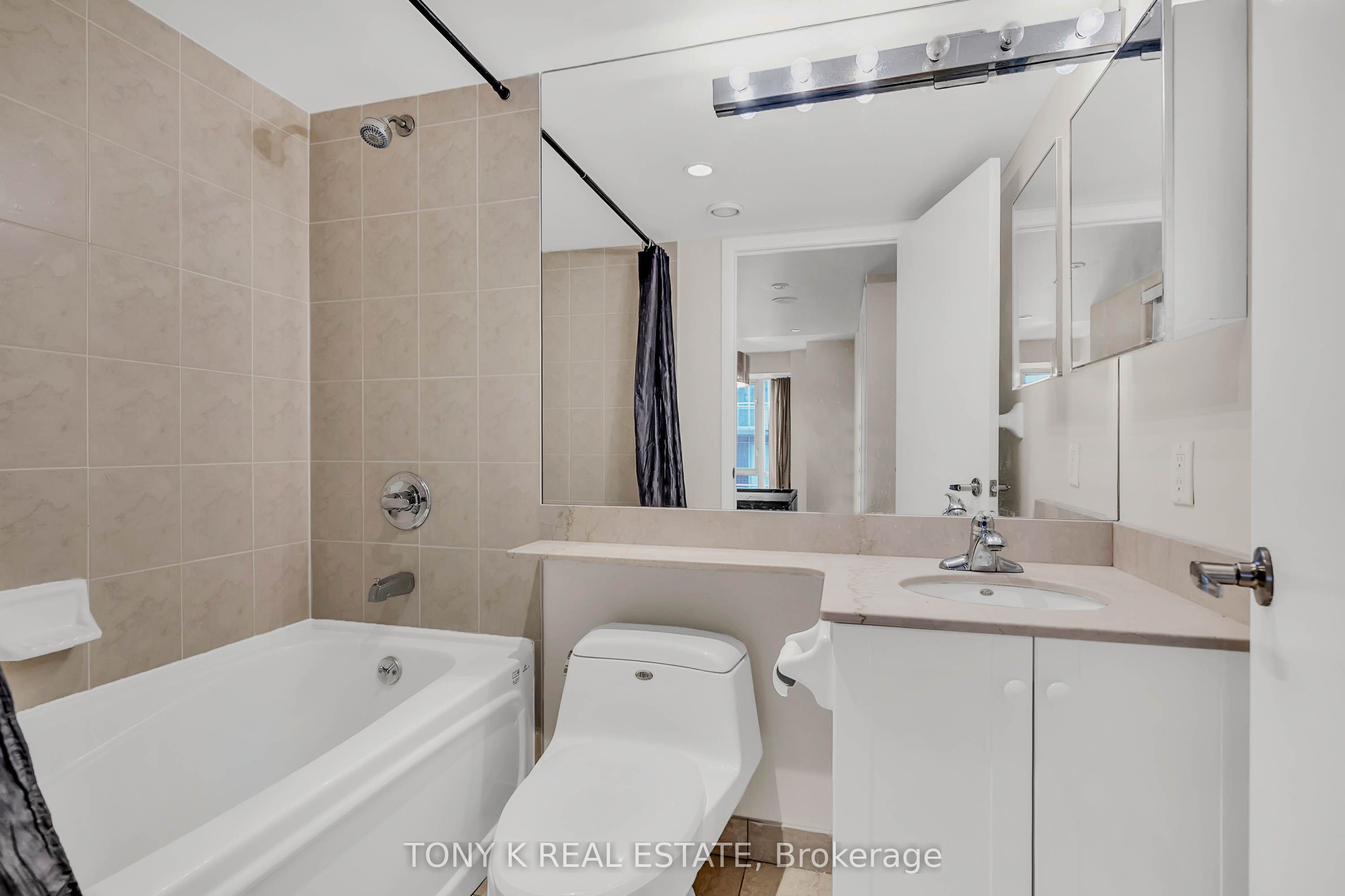 Additional image 6 of 2113-210 Victoria Street, Toronto, ON, M5B 2R3