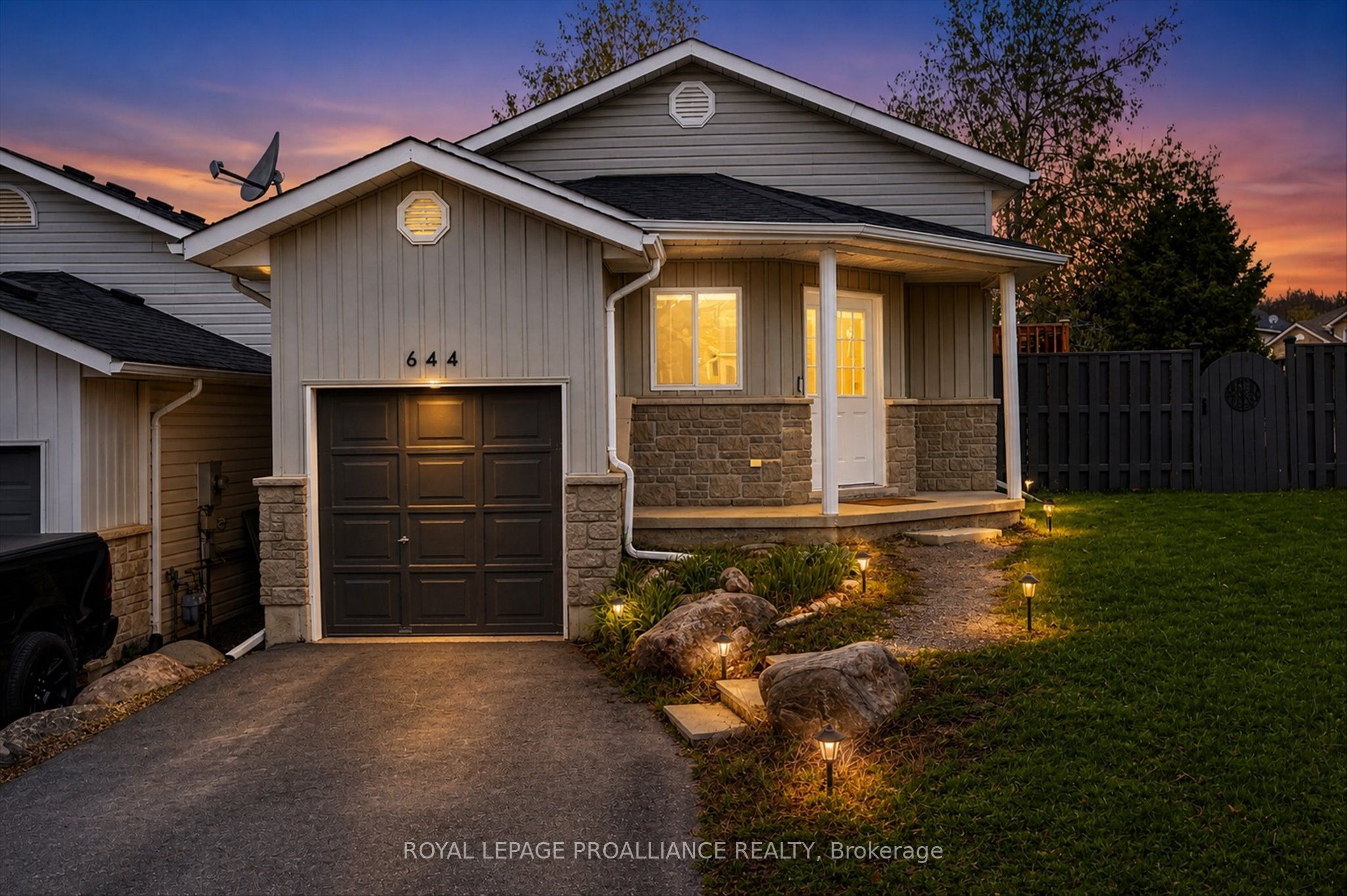 644 Trailview Drive, Peterborough, ON, K9J 8P3
