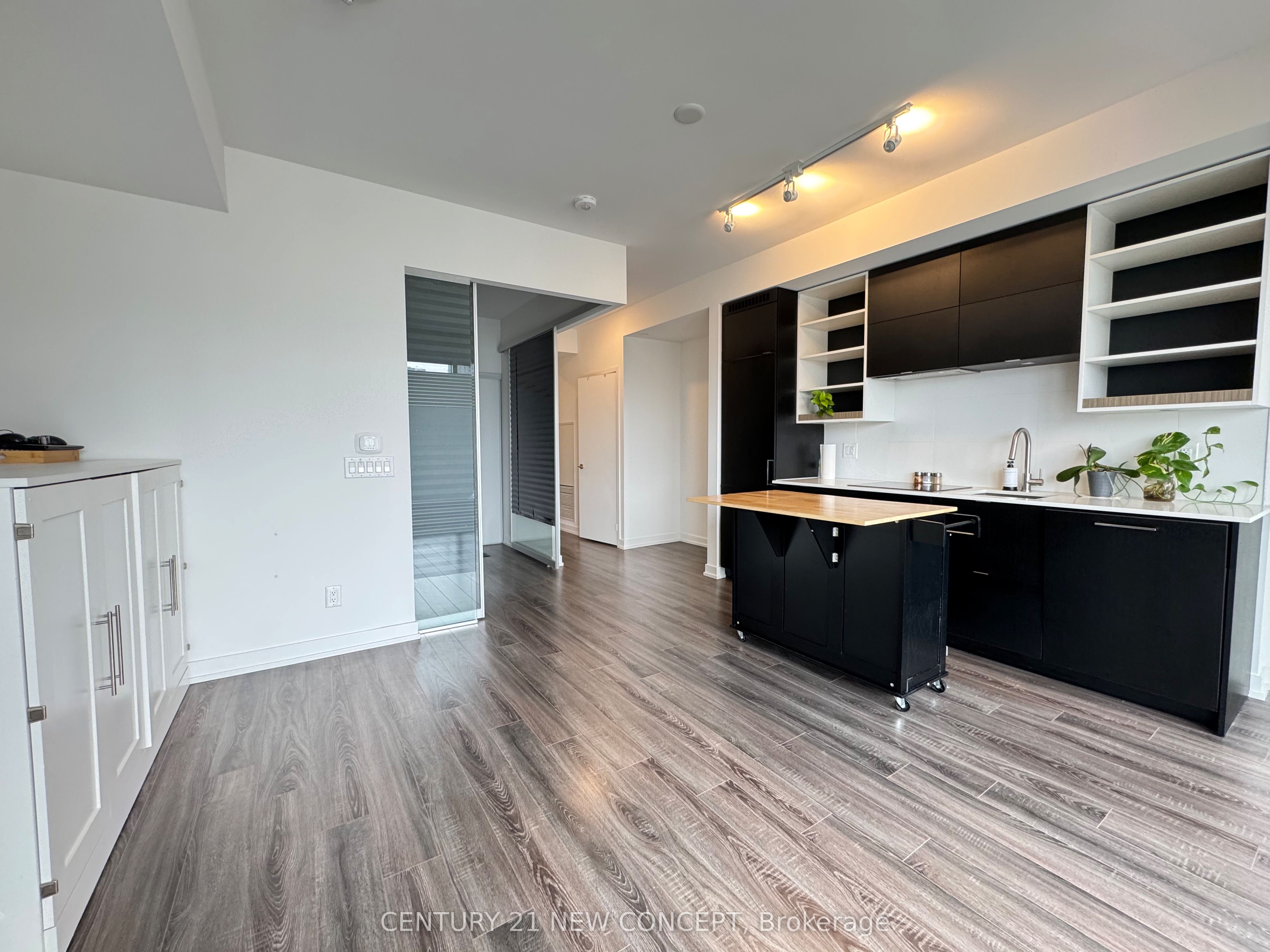 Additional image 2 of 2221-20 Edward Street, Toronto, ON, M5G 0C5