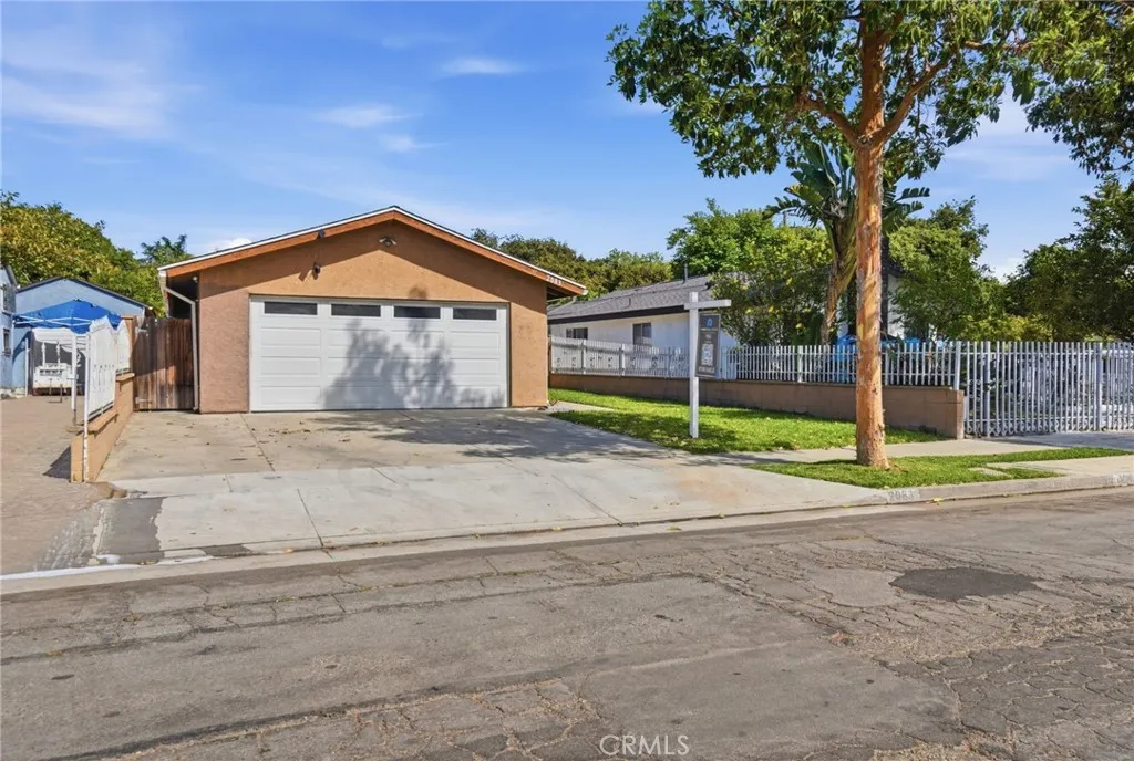 Additional image 116 of 2083 S Cedar Street, Santa Ana, CA 92707