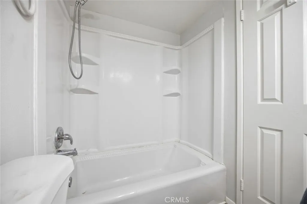 Additional image 45 of 8927 Cedros Avenue Unit 8, Panorama City, CA 91402