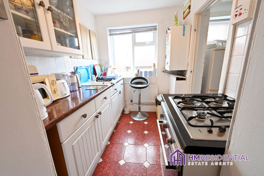 Additional image 2 of 2 bed flat for saleWhalton Court, Gosforth, Newcastle Upon Tyne NE3