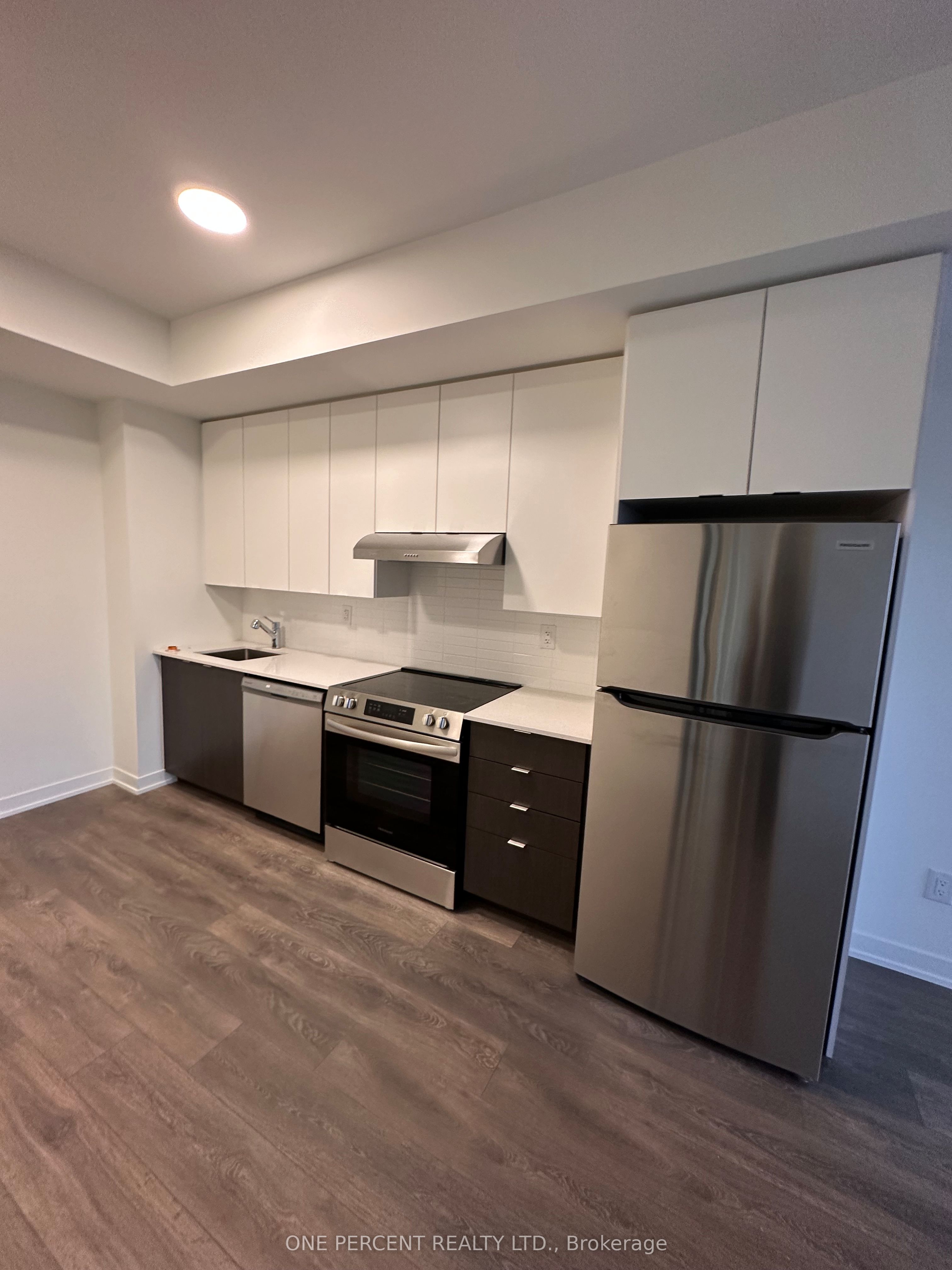 Additional image 2 of 610-165 Canon Jackson Drive, Toronto, ON, M6M 0C4