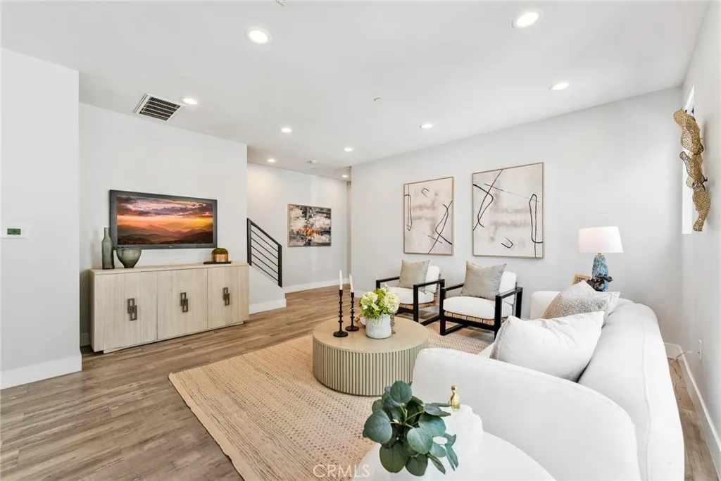 Additional image 51 of 8417 Tweedy Ln, Downey, CA 90240