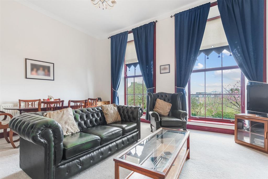 Additional image 4 of 2 bed flat for saleUnion Street, Greenock PA16