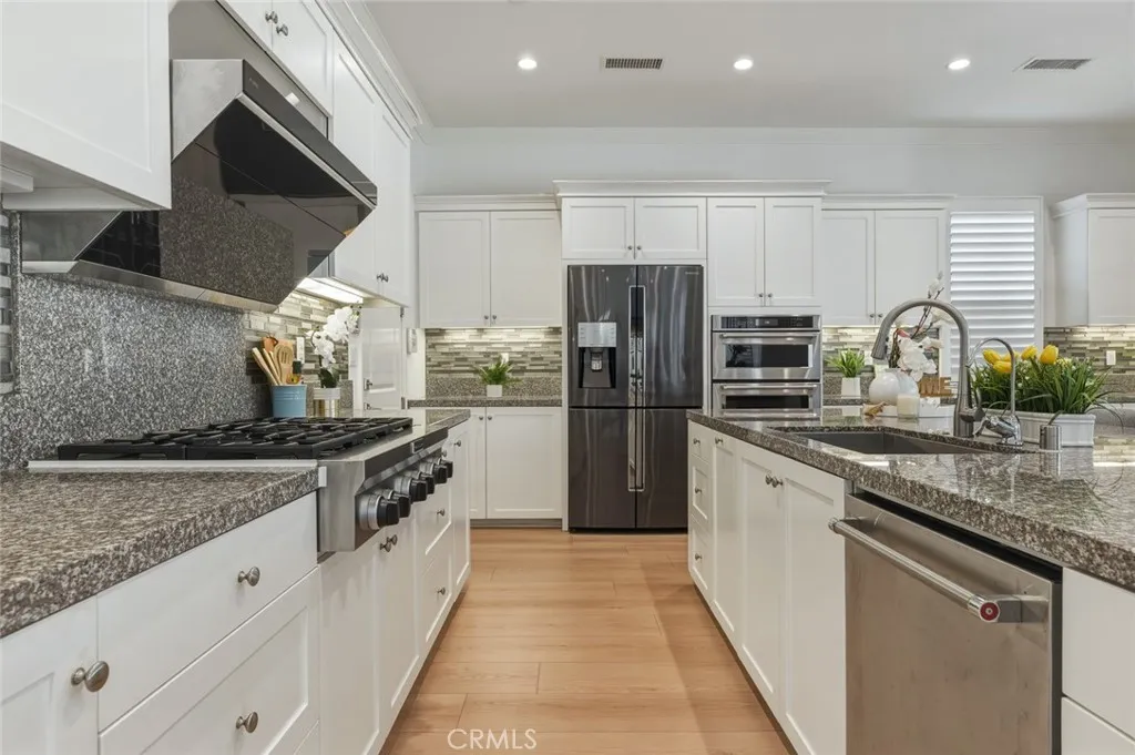 Additional image 49 of 108 Henderson, Irvine, CA 92620