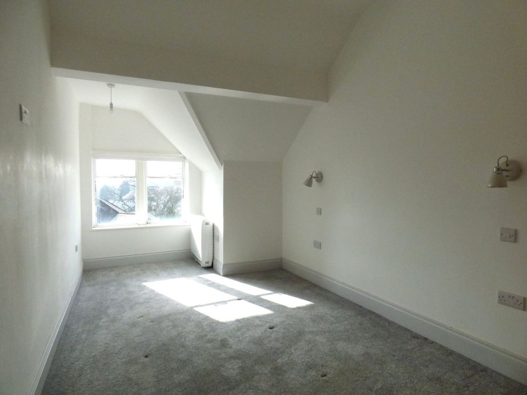 Additional image 5 of 1 bed flat for saleChurch Street, Malvern, Worcestershire WR14