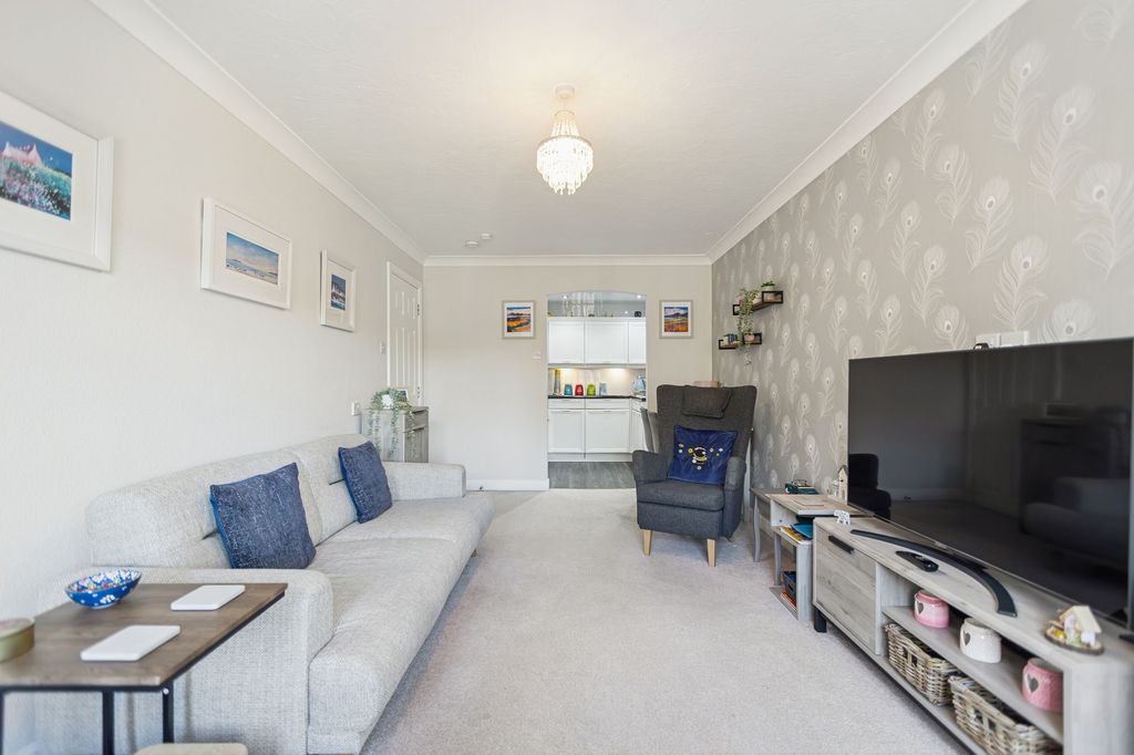 Additional image 5 of 1 bed flat for saleFlat 19 Princes Court, Helensburgh G84