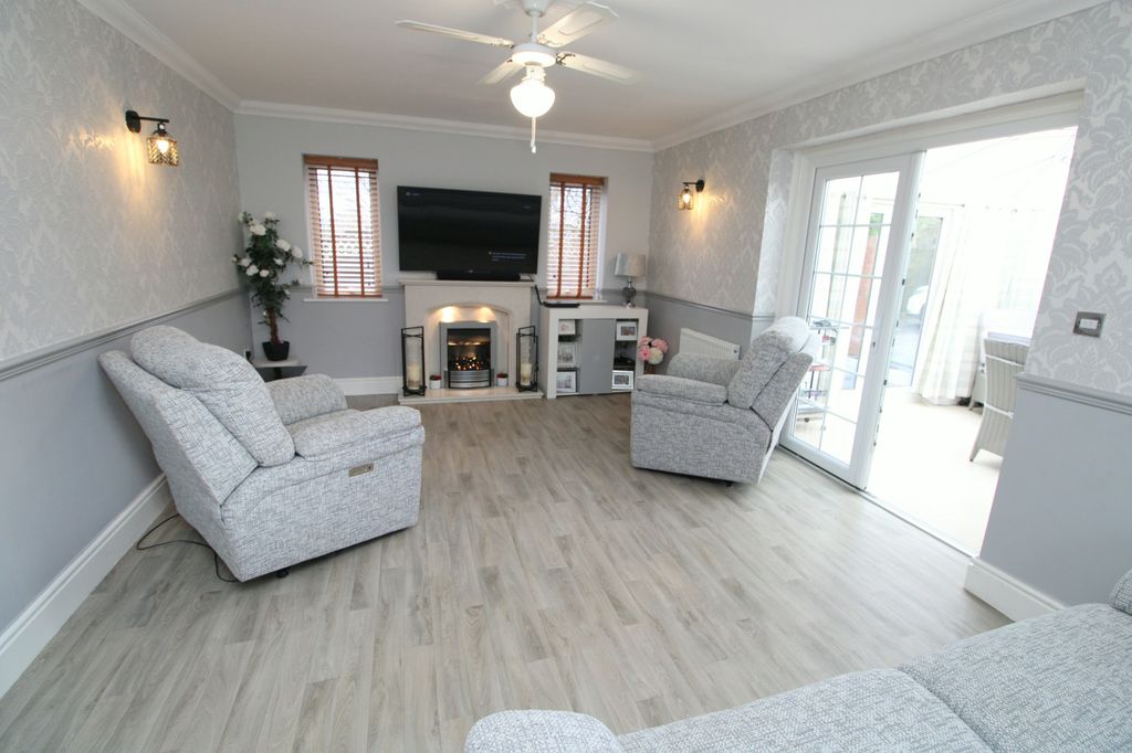 Additional image 9 of 6 bed detached house for saleGwellyn Avenue, Kinmel Bay LL18