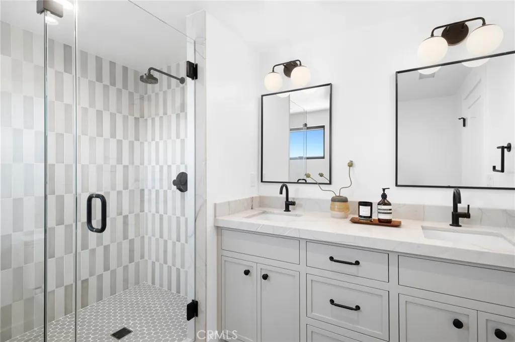 Additional image 75 of 2501 Via Marina, Newport Beach, CA 92660