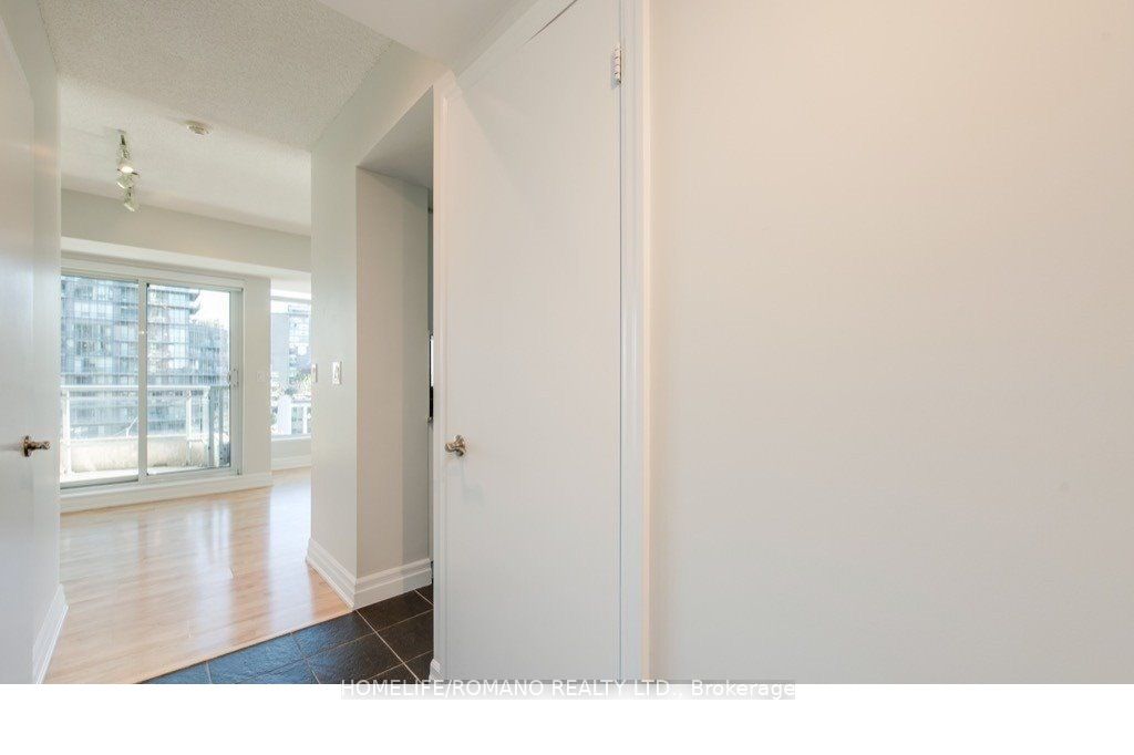 Additional image 2 of 504-8 Scollard Street, Toronto, ON, M5R 1M2