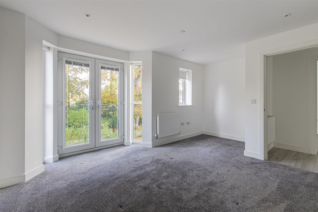 Additional image 13 of 2 bed flat for saleChurch Road, Lisvane CF14