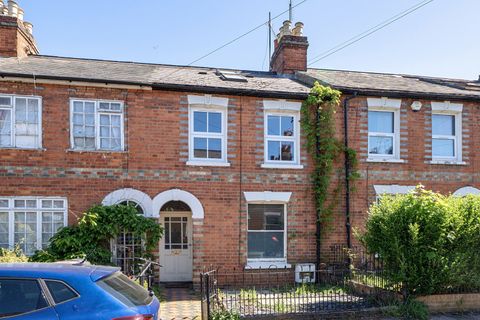 Donnington Gardens, Reading, Berkshire RG1