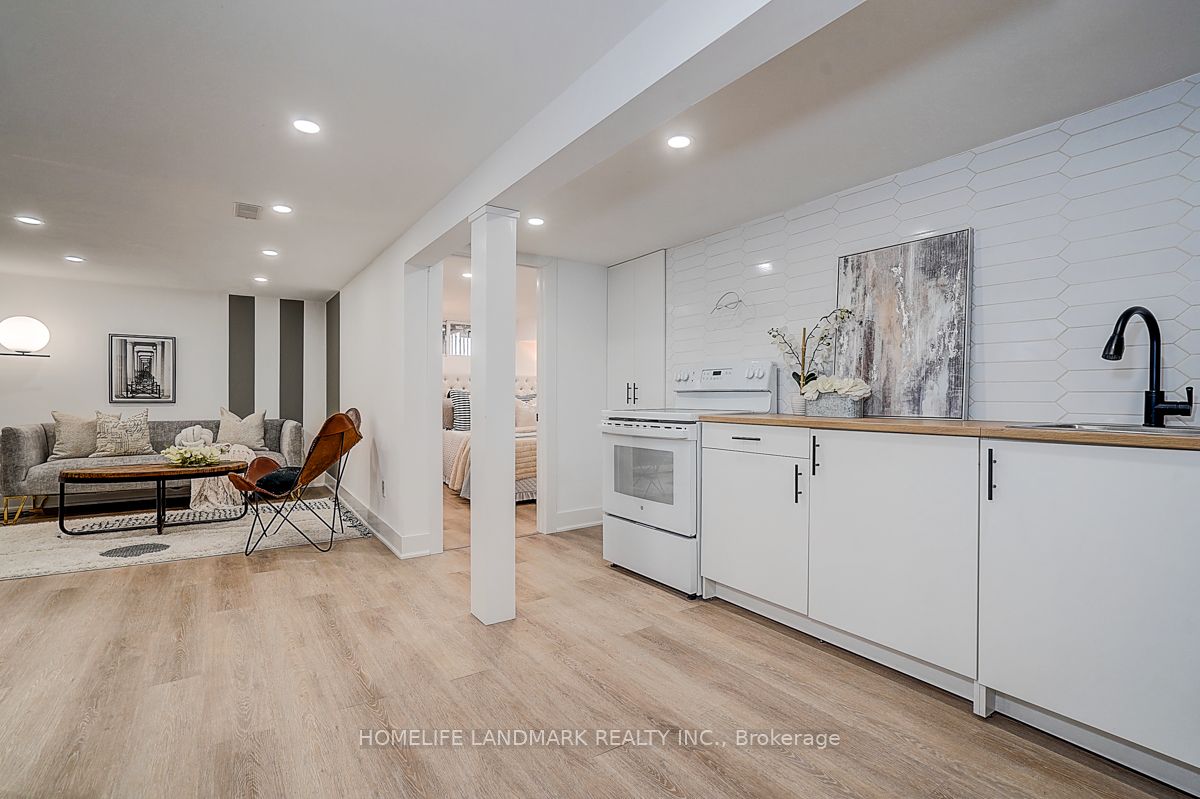 Additional image 5 of Lower 1-304 Kerswell Drive, Richmond Hill, ON, L4C 2X2