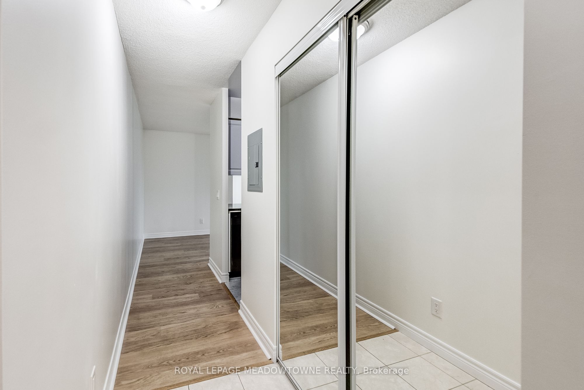 Additional image 5 of 909-70 Town Centre Court, Toronto, ON, M1P 0B2