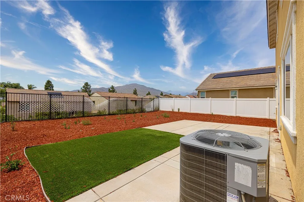 Additional image 18 of 2957 Flagstaff Dr, Jurupa Valley, CA 92509