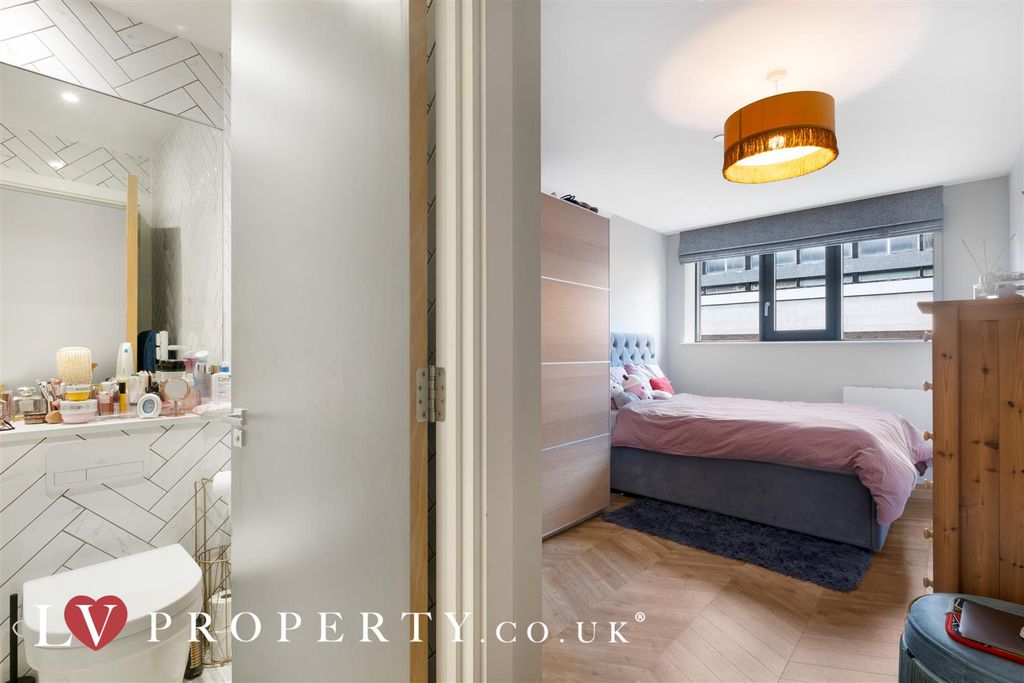 Additional image 9 of 2 bed flat for saleNewhall Street, Birmingham, West Midlands B3