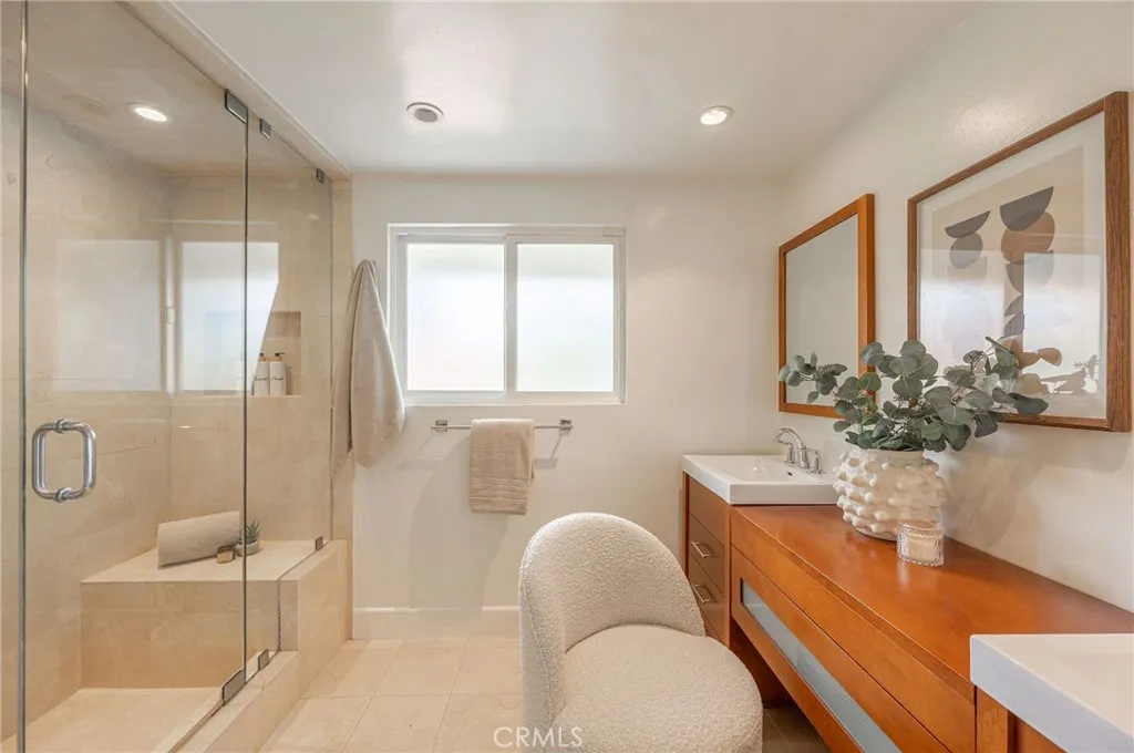 Additional image 43 of 19281 Berclair Lane, Tarzana, CA 91356