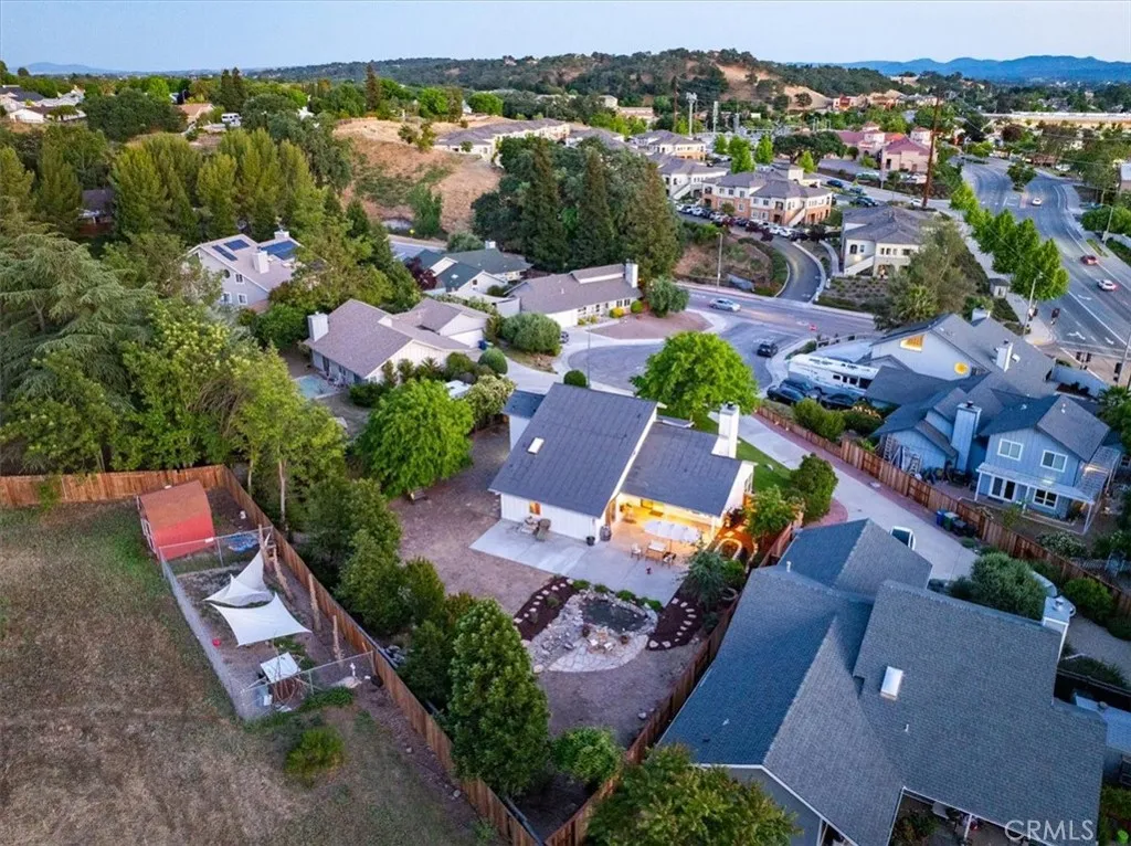 Additional image 52 of 207 Navajo Street, Paso Robles, CA 93446