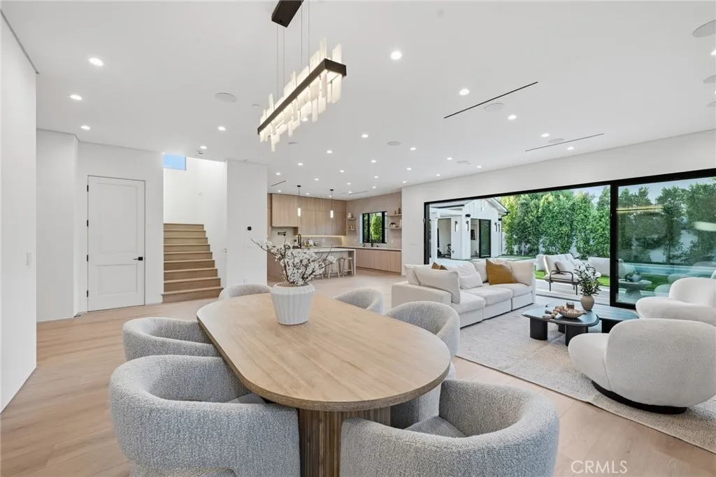 Additional image 10 of 19141 Erwin St, Tarzana, CA 91335