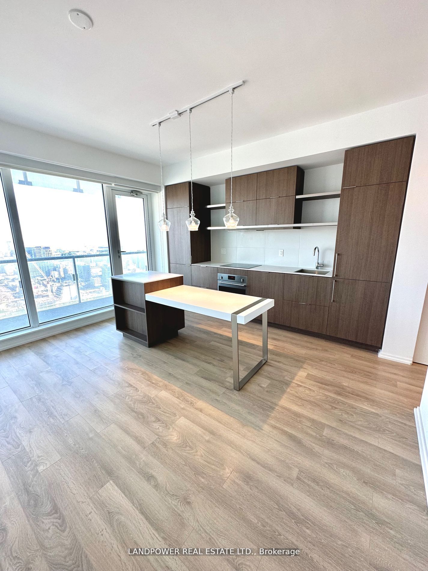 Additional image 3 of 3303-197 Yonge Street, Toronto, ON, M5B 0C1