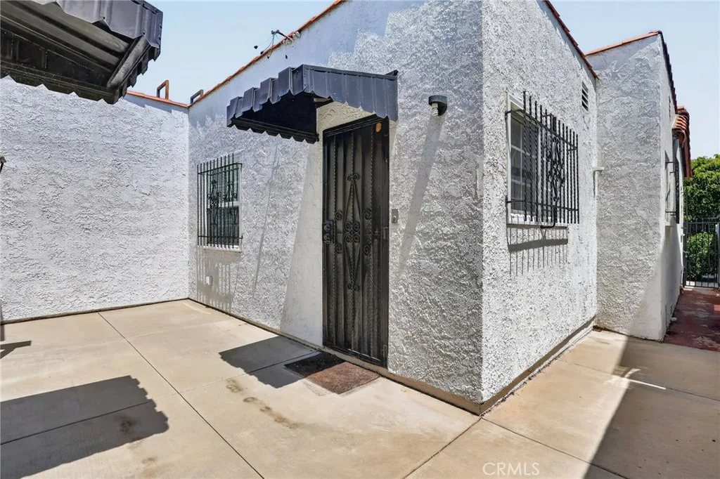 Additional image 23 of 7607 8th Avenue, Los Angeles, CA 90043