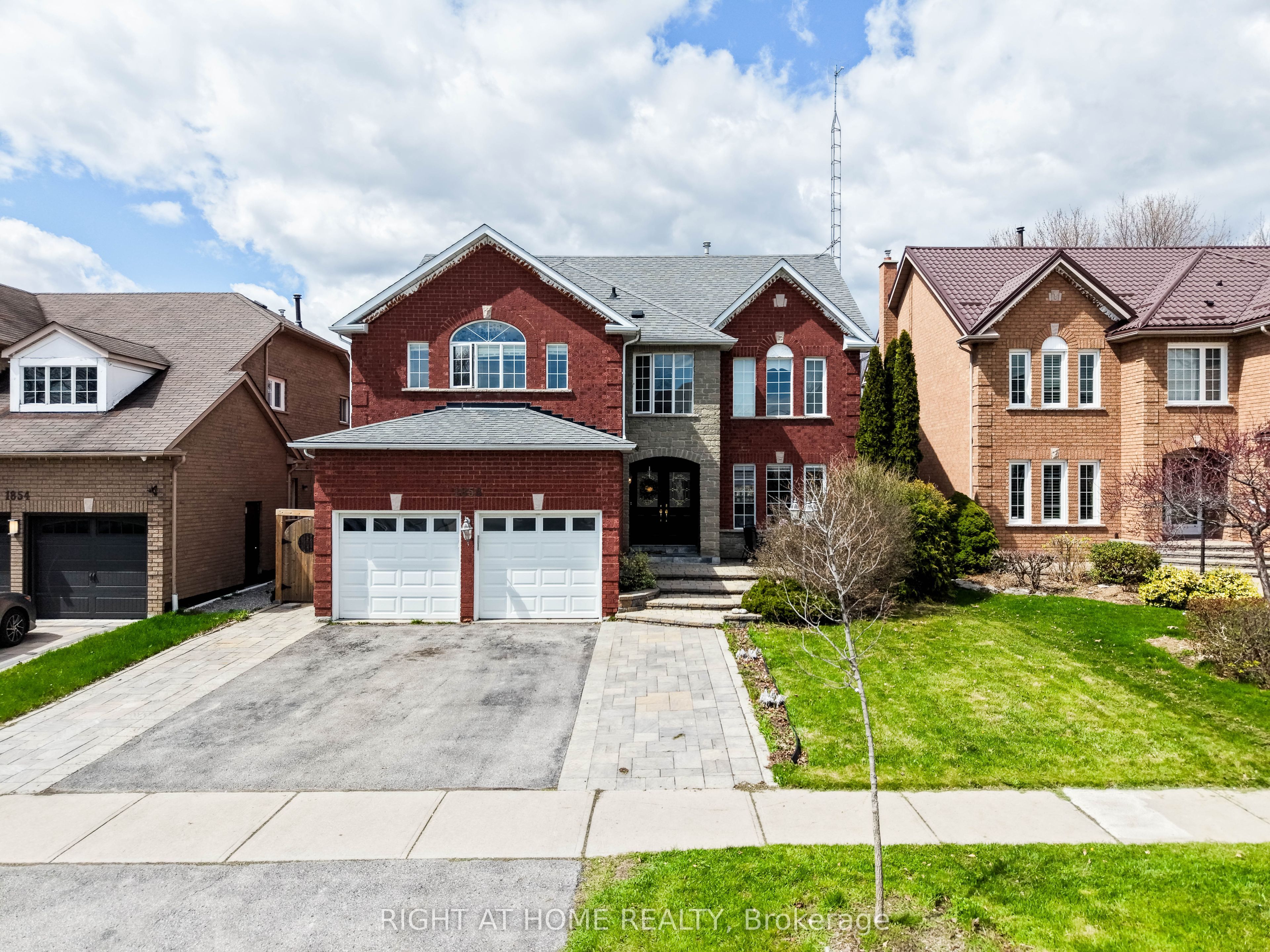 Additional image 2 of 1856 Woodview Avenue, Pickering, ON, L1V 1L4