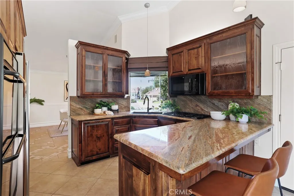 Additional image 73 of 270 S Raspberry Ln, Anaheim Hills, CA 92808