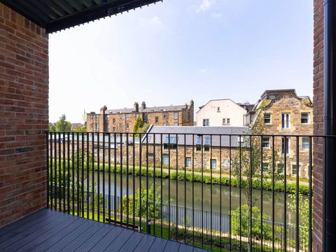 Temple Park Crescent, Polwarth, Edinburgh EH11