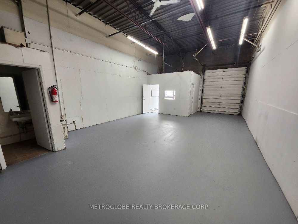 Additional image 2 of 28-1655 Sismet Road, Mississauga, ON, L4W 1Z3