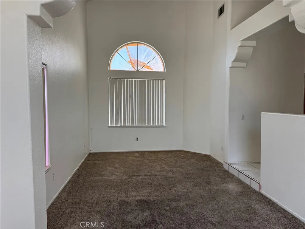 Additional image 3 of 5134 Calle Zafiro, Jurupa Valley, CA 92509