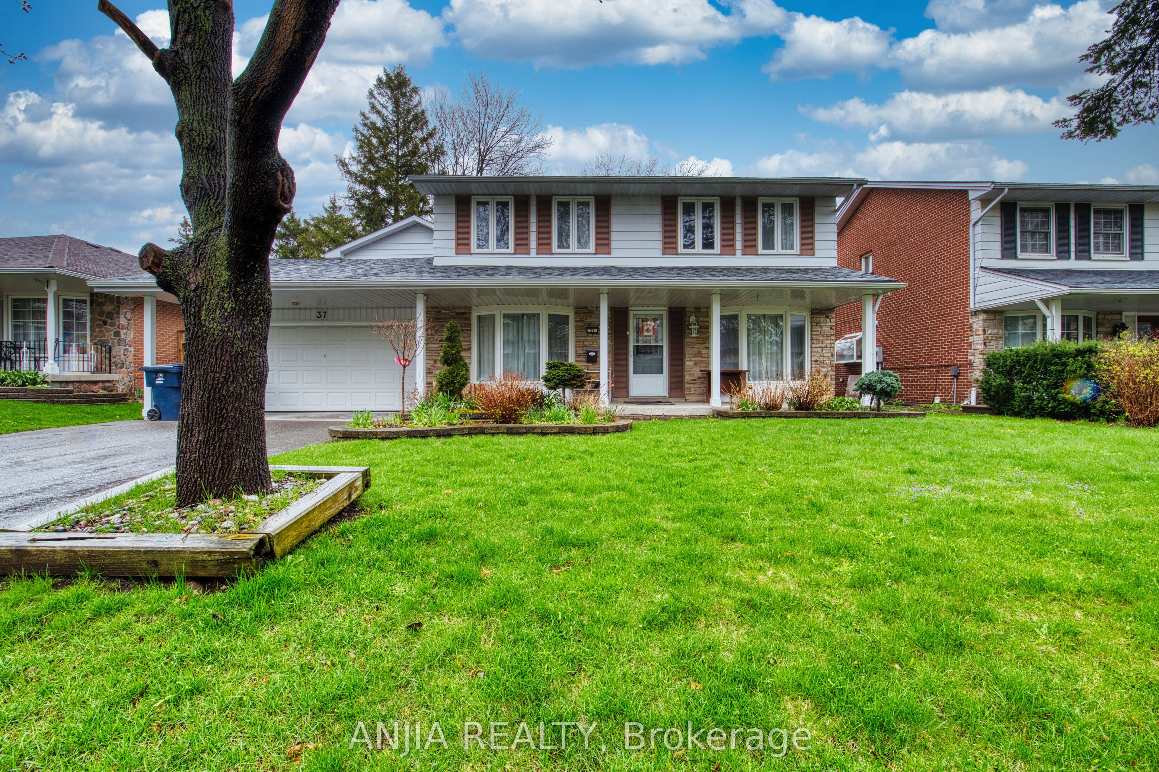 Second Floor-37 Allangrove Crescent, Toronto, ON, M1W 1S4 photo 2