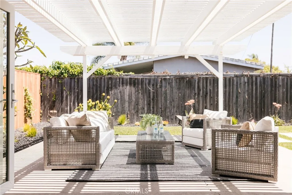 Additional image 100 of 2566 Oxford Ln, Costa Mesa, CA 92626