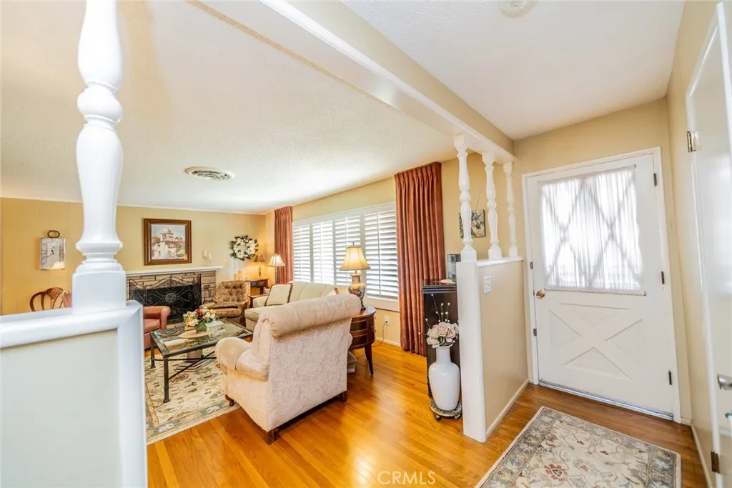 34986 Comberton St, Yucaipa, CA 92399 photo 2