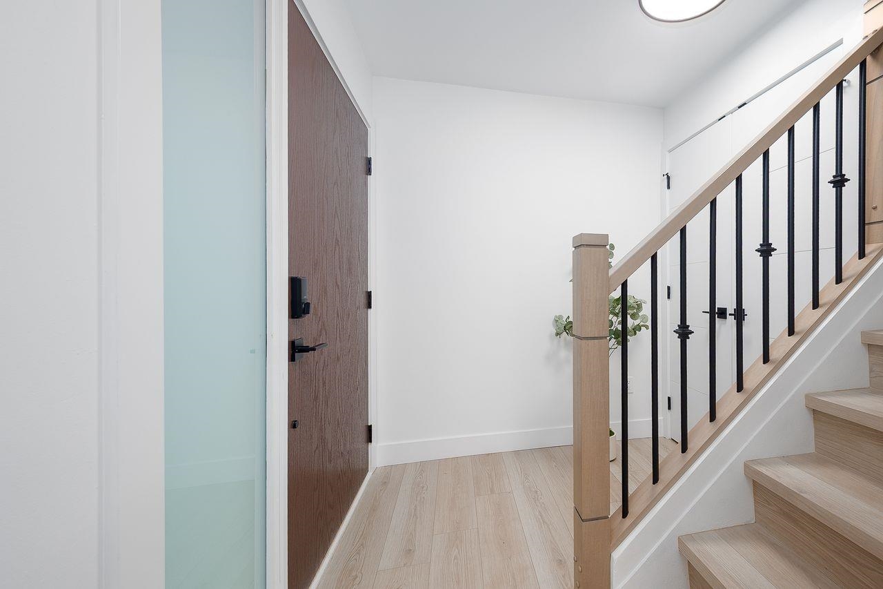 Additional image 3 of 9831 Glenthorne Drive, Richmond, BC, V7A 1Y3