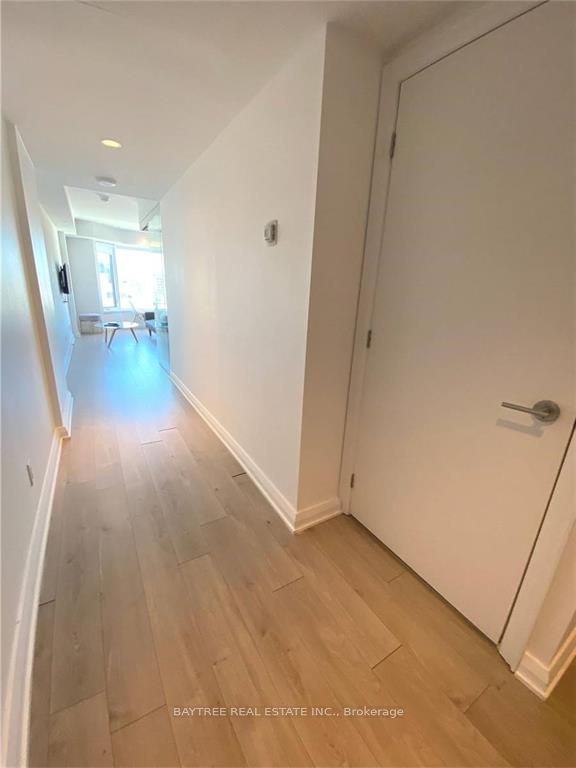 Additional image 6 of 620-155 Yorkville Avenue, Toronto, ON, M5R 0B4