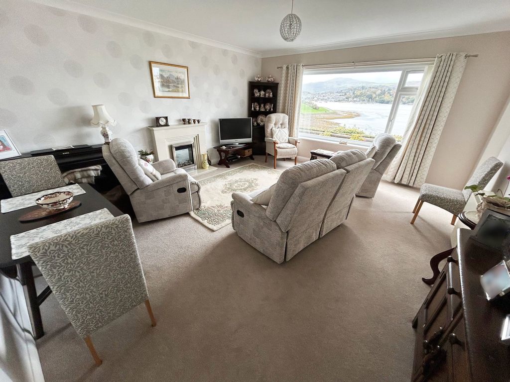 Additional image 3 of 2 bed flat for saleWarren Drive, Deganwy, Conwy LL31